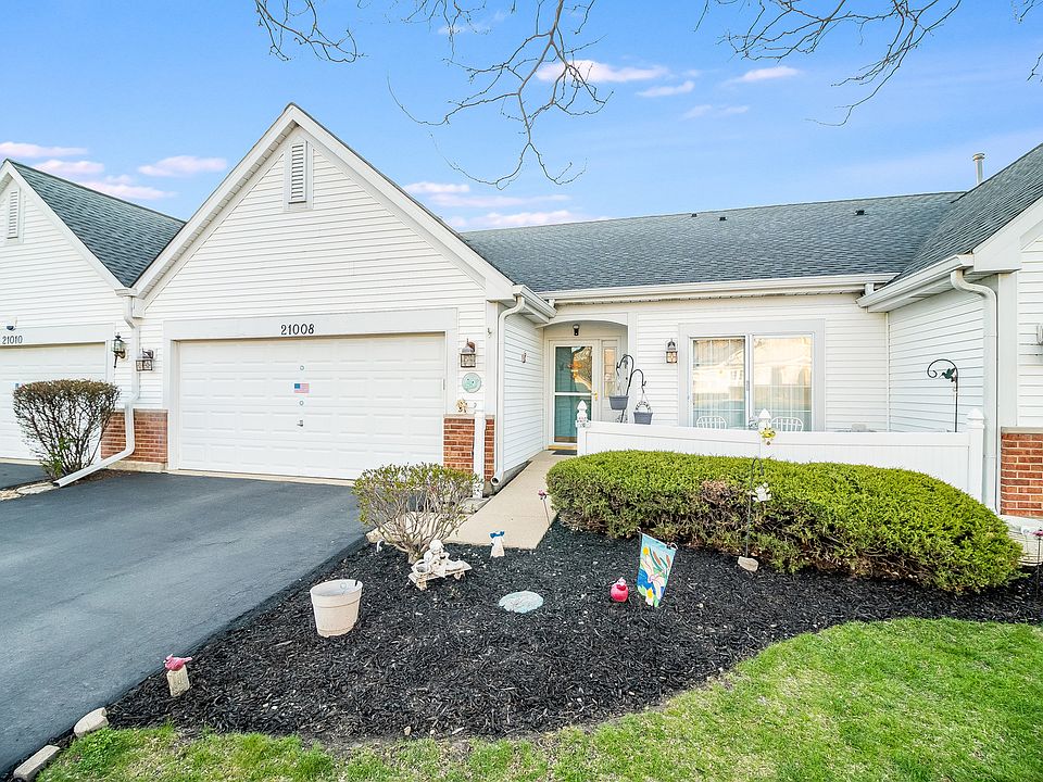 1st image of 21008 W Snowberry Ln