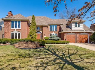 11700 Briarwood Ln, Burr Ridge, IL 60527