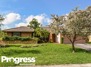 8518 NW 21st St, Pompano Beach, FL 33071