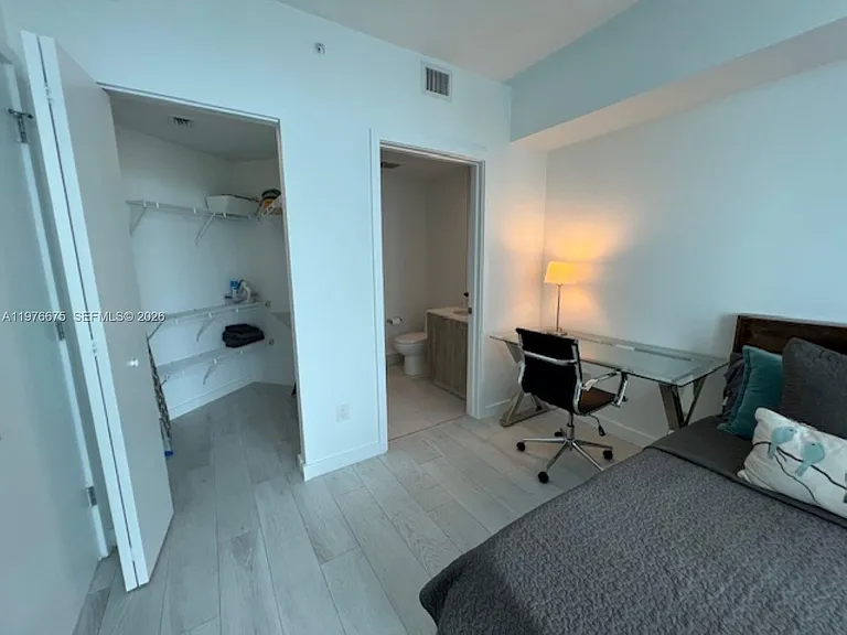 501 NE 31st St #1606 — Photo 14