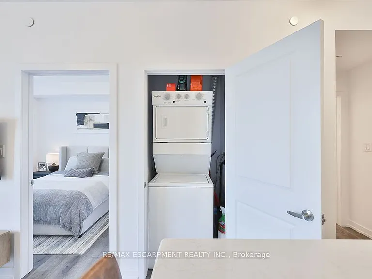 470 Dundas St E #314 — Photo 23