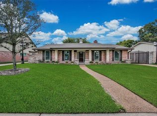 9403 Roos Rd, Houston, TX 77036