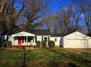 7704 Rosemary Ln, Louisville, KY 40214