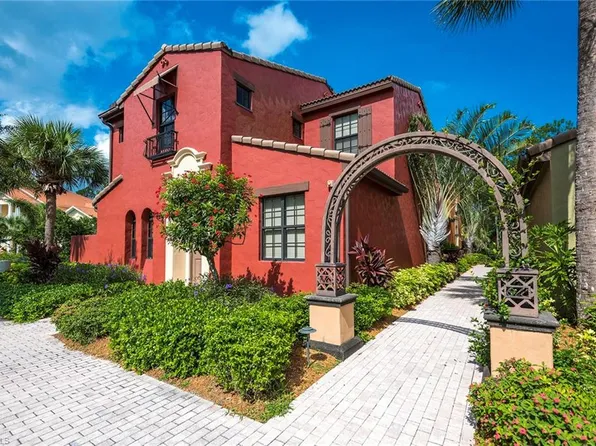 9161 Chula Vista St #135-2, Naples, FL 34113