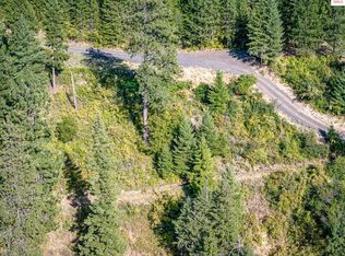 19 S Headlands Dr, Harrison, ID 83833