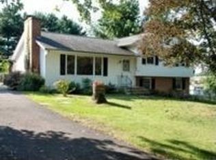 80 New Castle Dr, Charles Town, WV