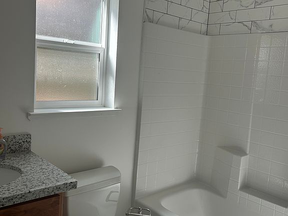 2nd image of 614 Pope St