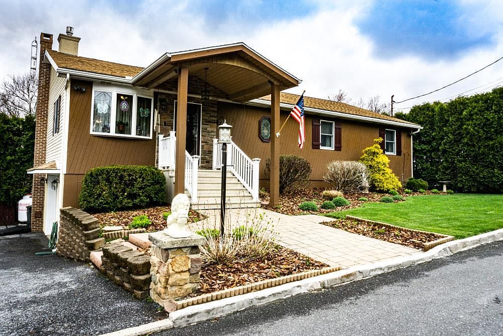 250 W Fell St, Summit Hill, PA 18250 Zillow