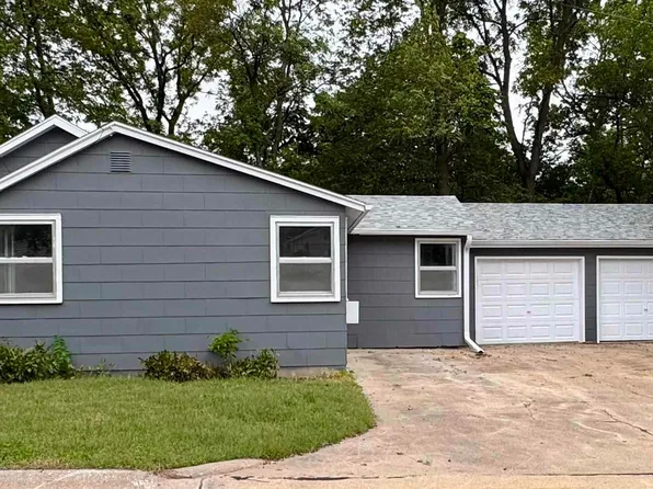 602 N 9th St, Nebraska City, NE 68410