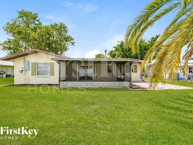 1075 Queen Rd — Photo 14
