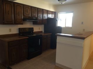 26 Castle Royal Dr, Pueblo, CO 81005