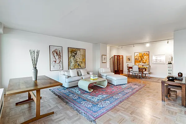 Sold by Lovett Realty, Inc. | media 30