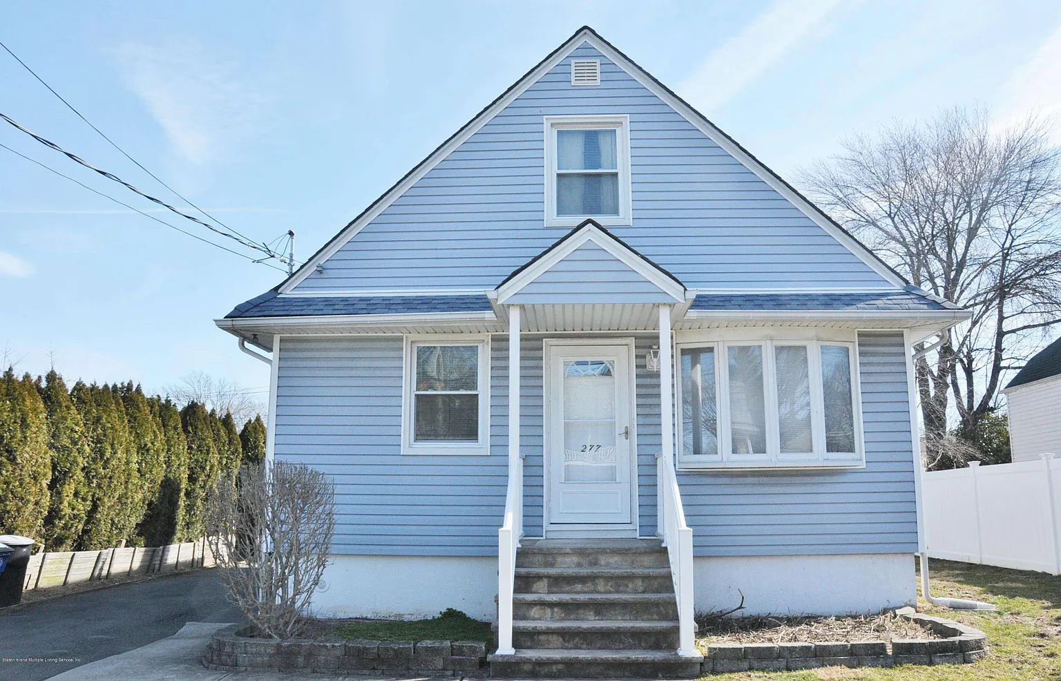 277 Willowbrook Rd photo 1