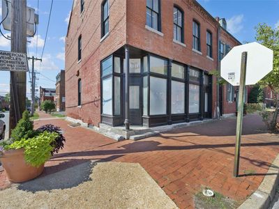 900 Geyer Ave, Saint Louis, MO, 63104