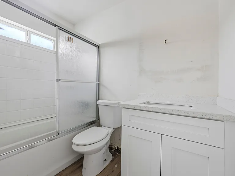3877 Menlo Ave #1 — Photo 14