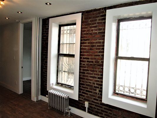 2nd image of 934 Myrtle Ave Ste A