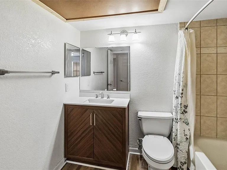 320 Black Oak Ct #107 — Photo 23