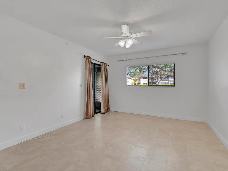 15364 Lakes Of Delray Blvd #45 — Photo 31