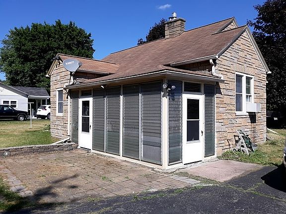 2nd image of 419 Upper Oakwood Ave