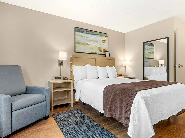 Studio Suite - 1 Queen Bed