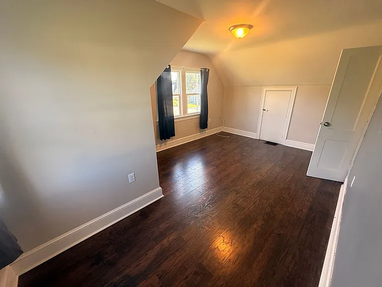 211 Hagan St — Photo 19