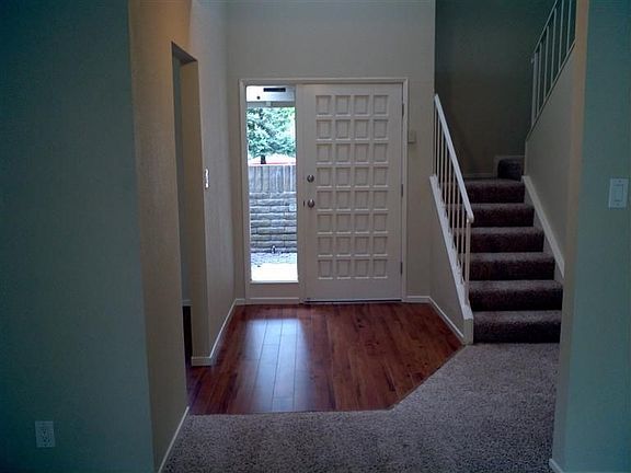 3rd image of 2835 Crittendon Ct