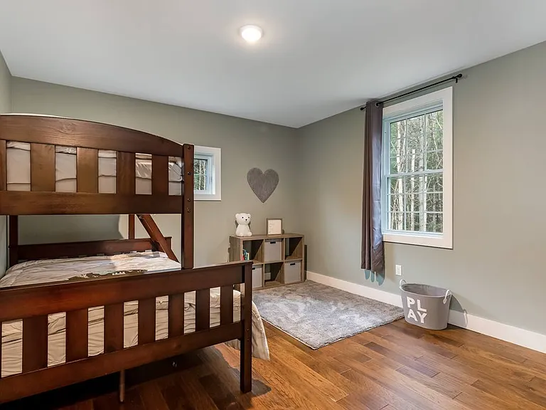 167 E Countryside Rd — Photo 17