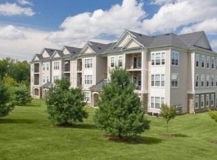 8206 Harpers Xing, Langhorne, PA 19047