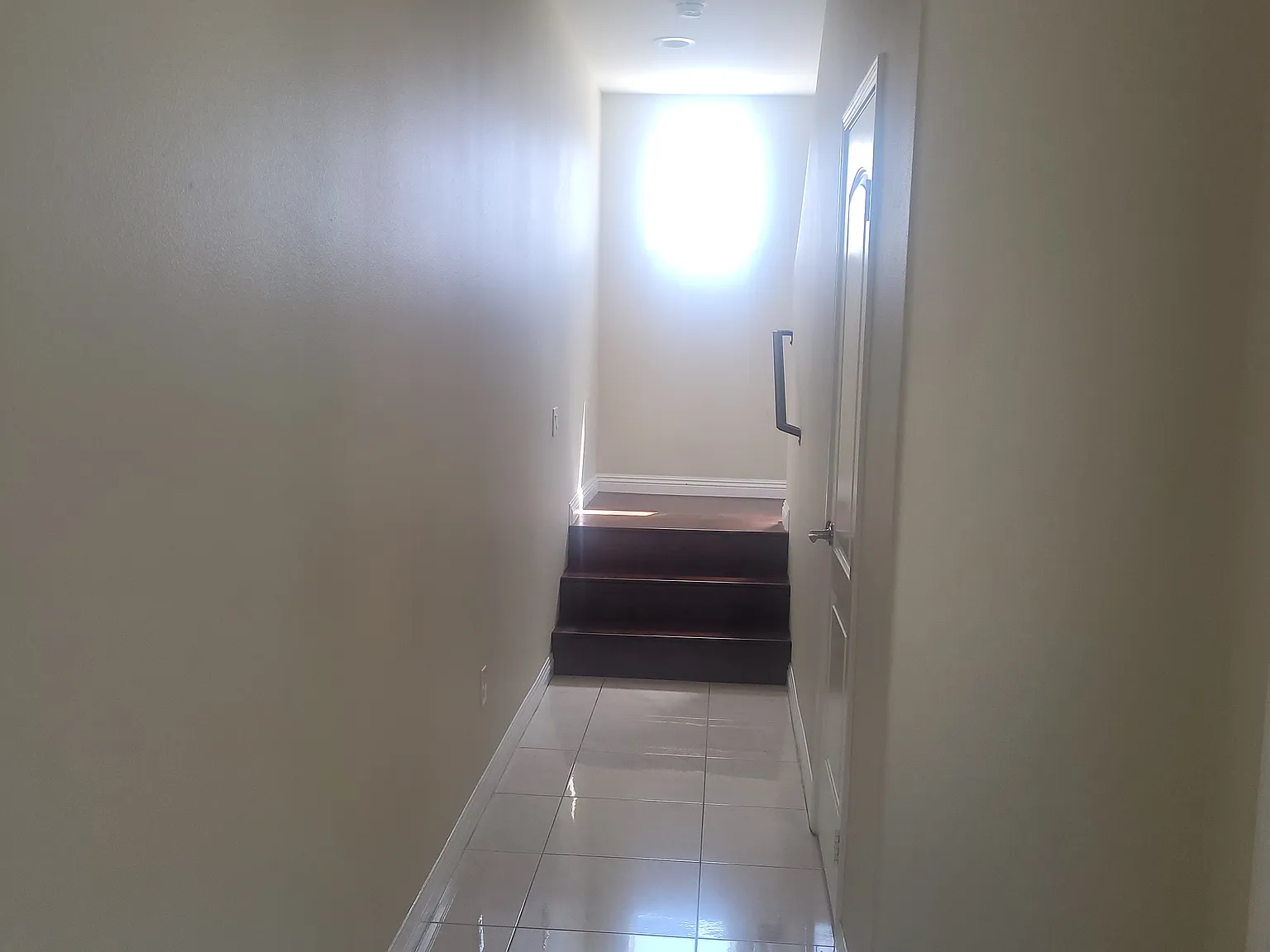 3 bed, 2.5 bath, 1350 sqft, $3,695 — Photo 4