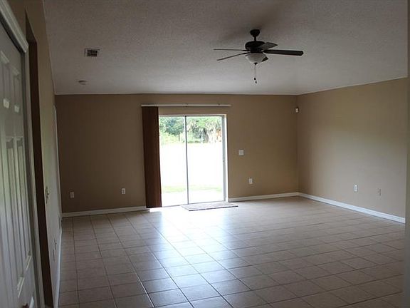 3rd image of 553 Adriel Ave