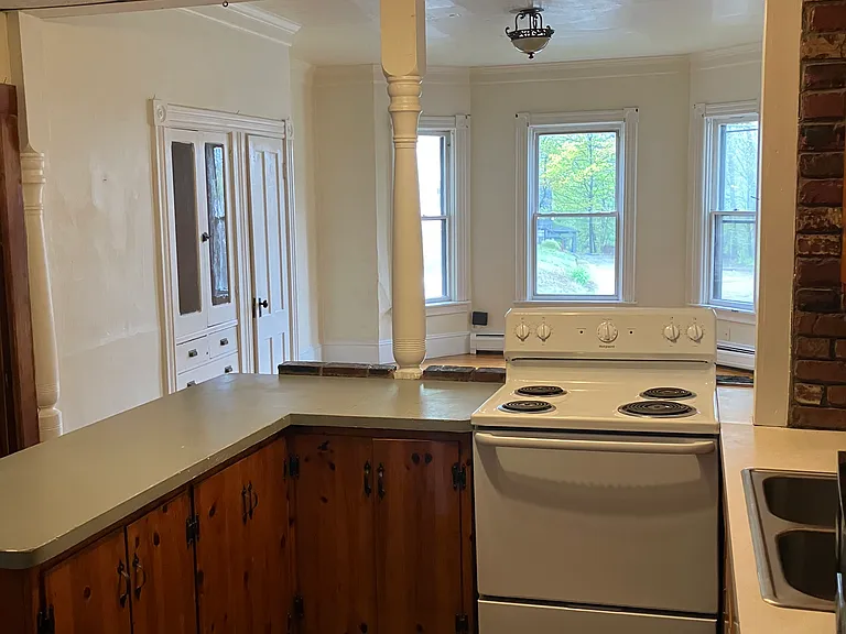11 Pleasant St #3 — Photo 13