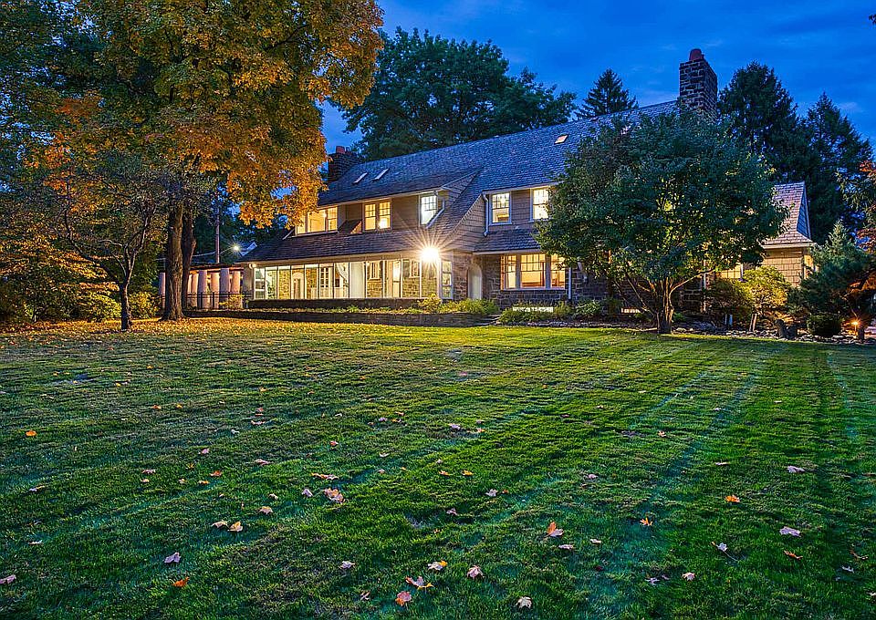 1.6 acre lot 