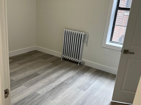 5th image of 639 Bergen Ave #43