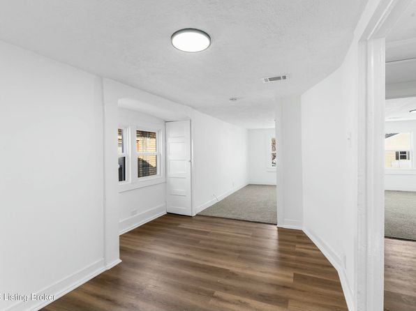 louisville-kentucky-73664618 picture