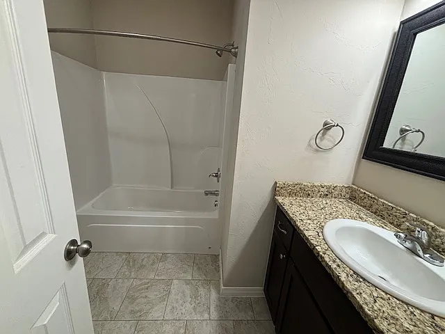 1421 W 14th Ave — Photo 14