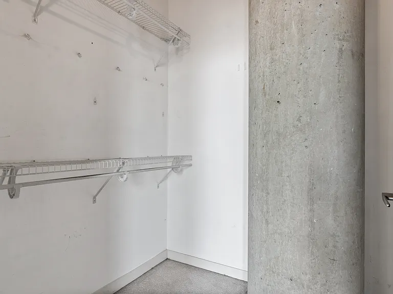 700 N Larrabee St #801 — Photo 14