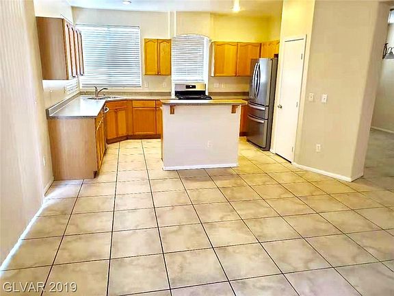 3rd image of 6850 Scarlet Flax St