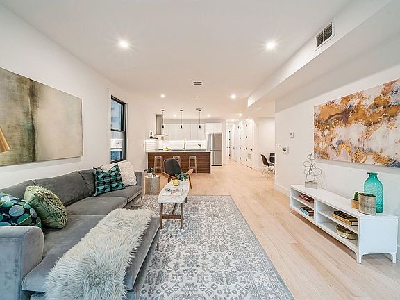 4th image of 22 Bright St #1