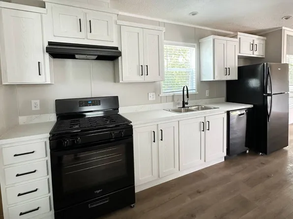 462 Shady Brook Hts #462, Greenwood, IN 46142