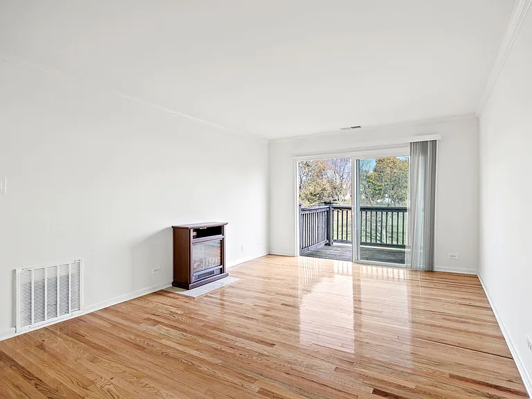 The Promenade Apartments — Photo 2