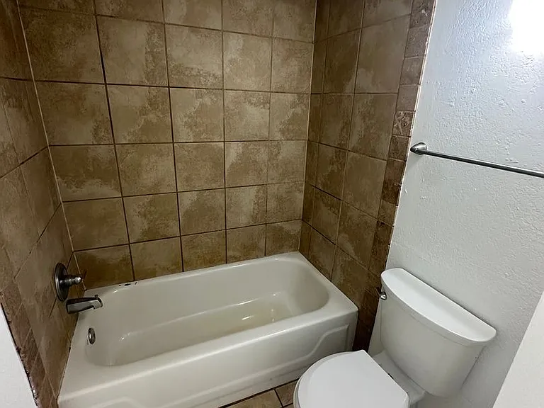 1725 Ridge Oak Pl — Photo 8