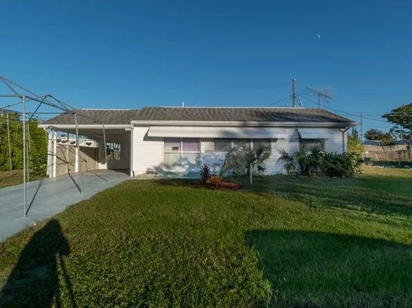 1936 Orange Dr, Holiday, FL 34691