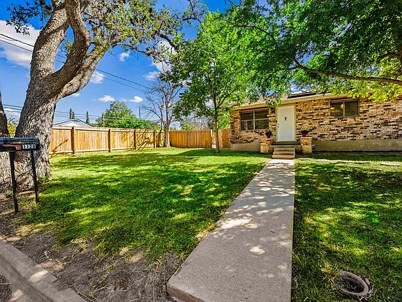 5th image of 1128 Warbler Dr