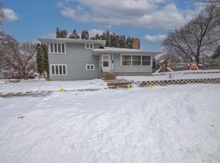 1518 Laurel Ave, Janesville, WI 53548
