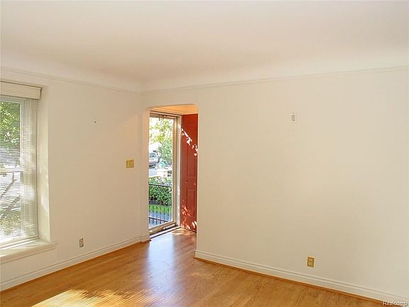 4th image of 615 Jener Pl