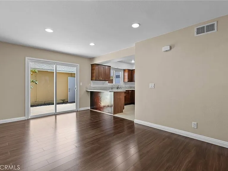15879 Bogart Ct — Photo 11
