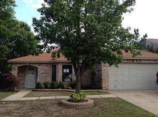 228 Miramar Dr, Arlington, TX 76002