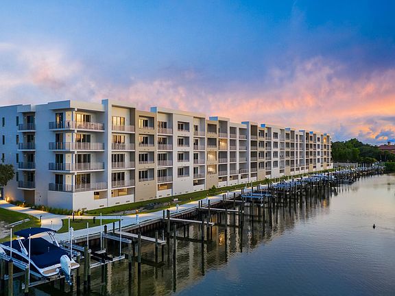 3rd image of 1709 Tamiami Trl #216