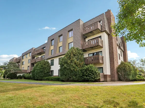 12900 W Heiden Cir Unit 4410, Lake Bluff, IL 60044