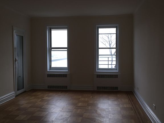 2nd image of 40 Shore Blvd APT 3G